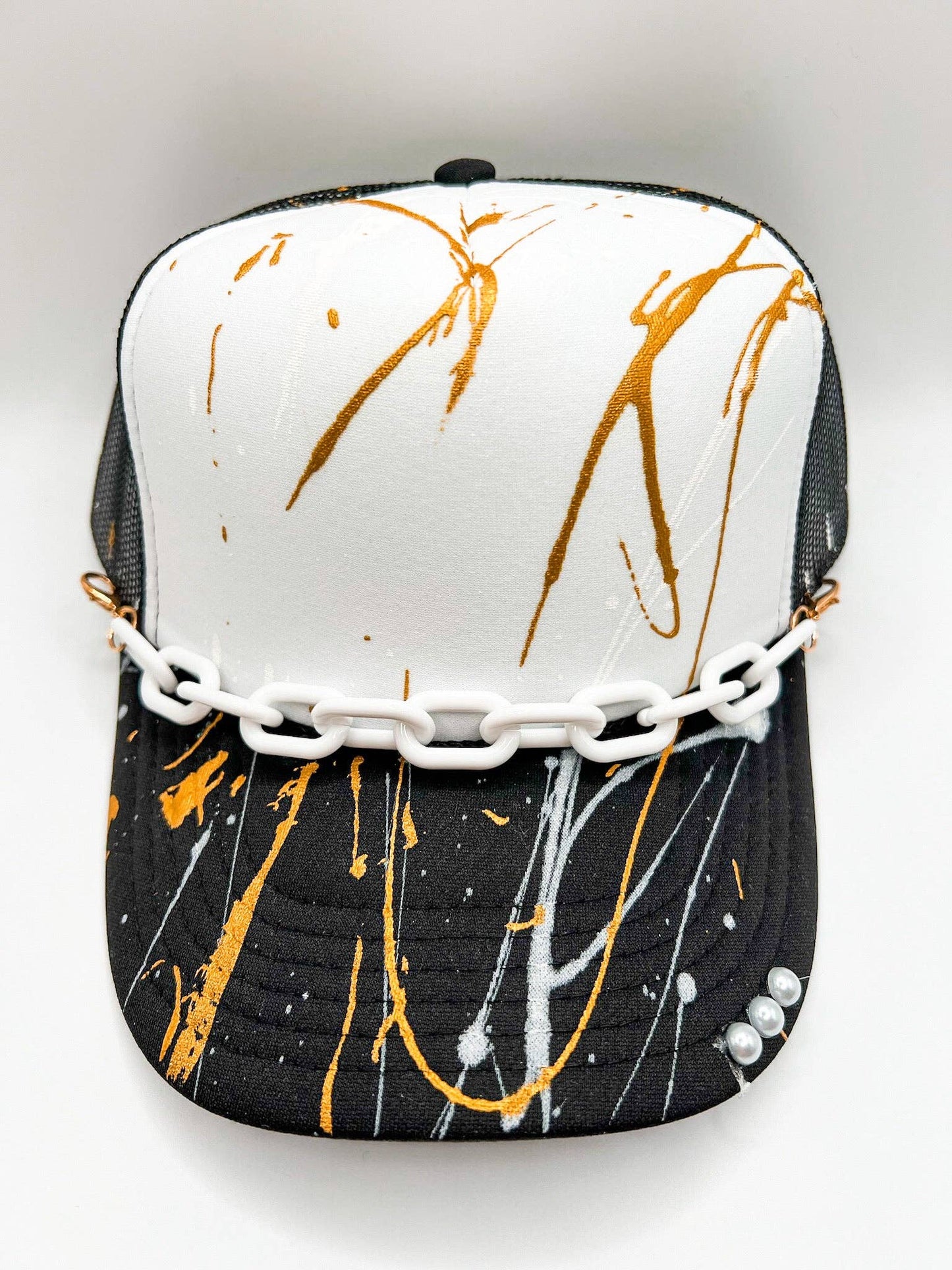 Hat Chain: White Acrylic Closed Loop